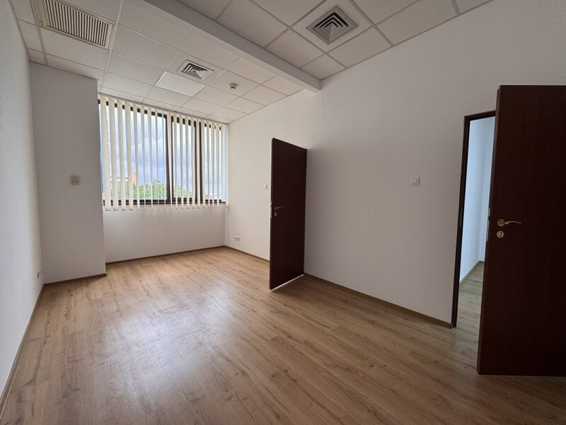 Cotroceni Business Center /disponibilitati 100-130 mp / acces stradal / metrou