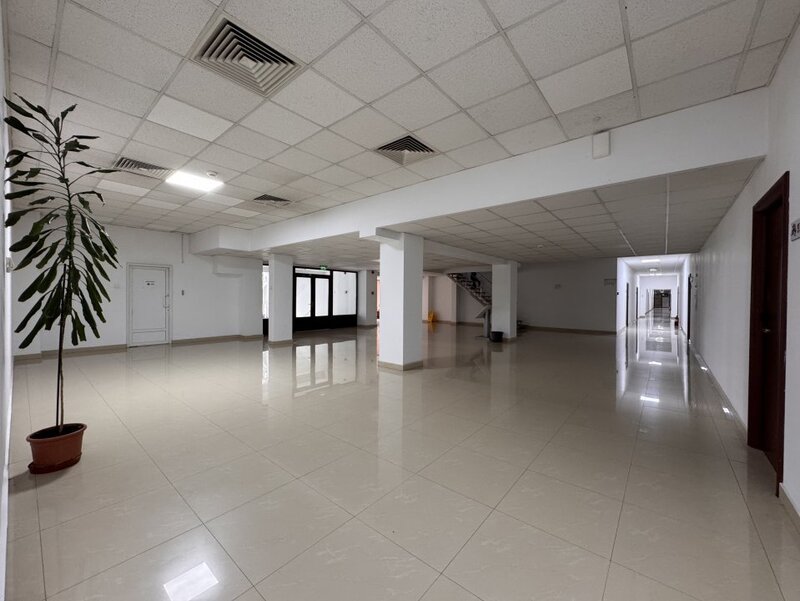 Cotroceni Business Center /disponibilitati 100-130 mp / acces stradal / metrou